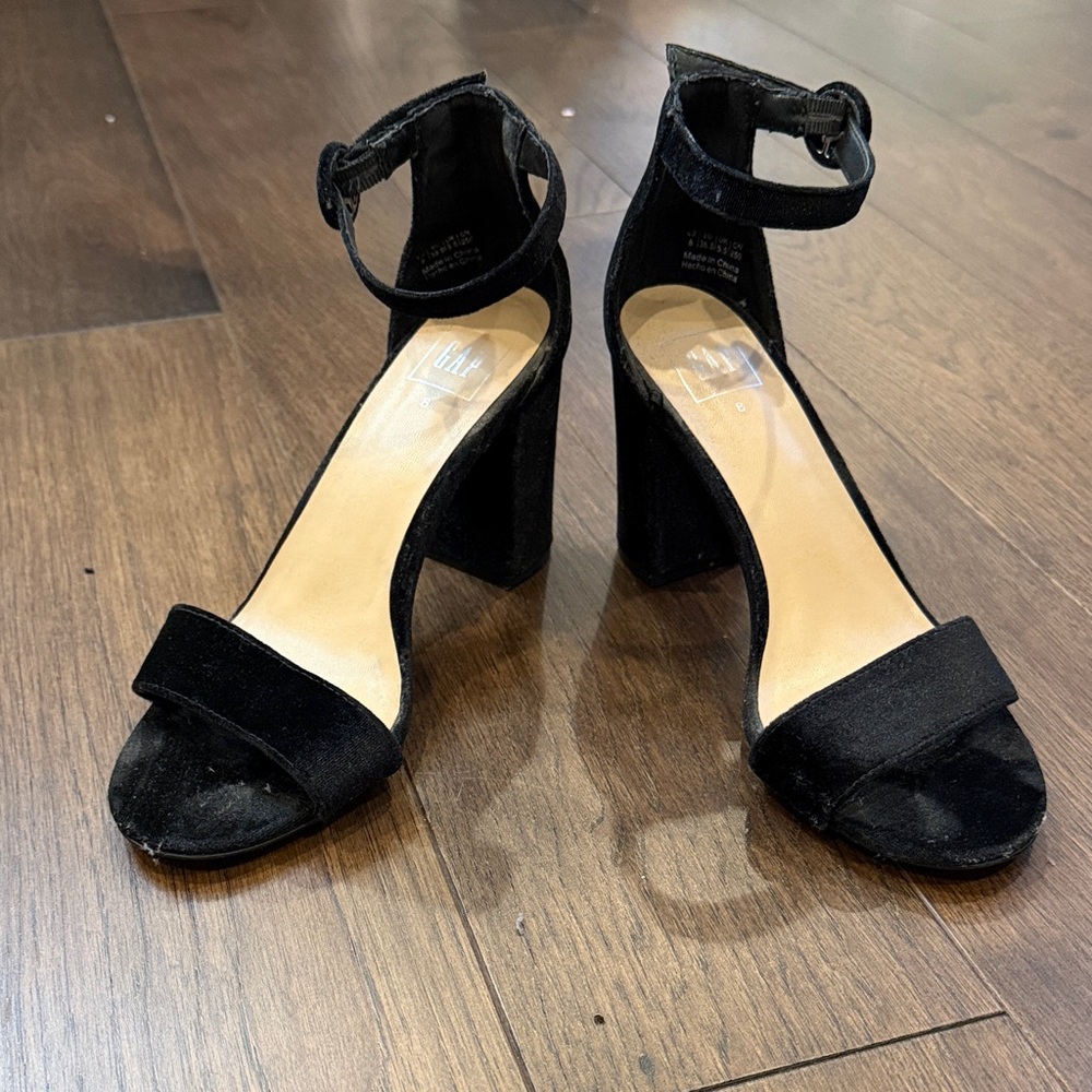 Gap Black Velvet Women's Heels Size 8 C11-050